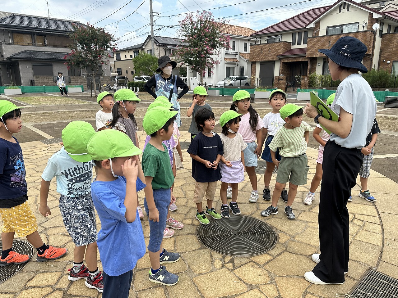 志木なかもり幼稚園 制服 最新 体操服 男の子 女の子